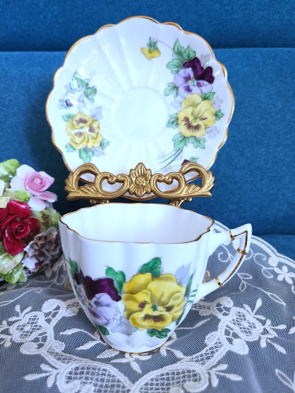 영국 빅토리아 핸드페인트 커피잔1조