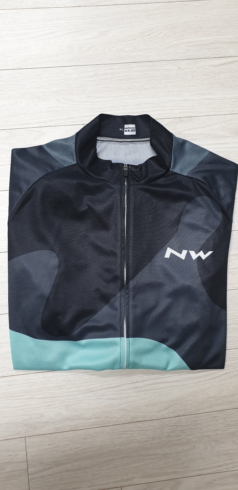 노스웨이브  여름용 자전거져지(기능성스판) 100~105호 드라이완료!