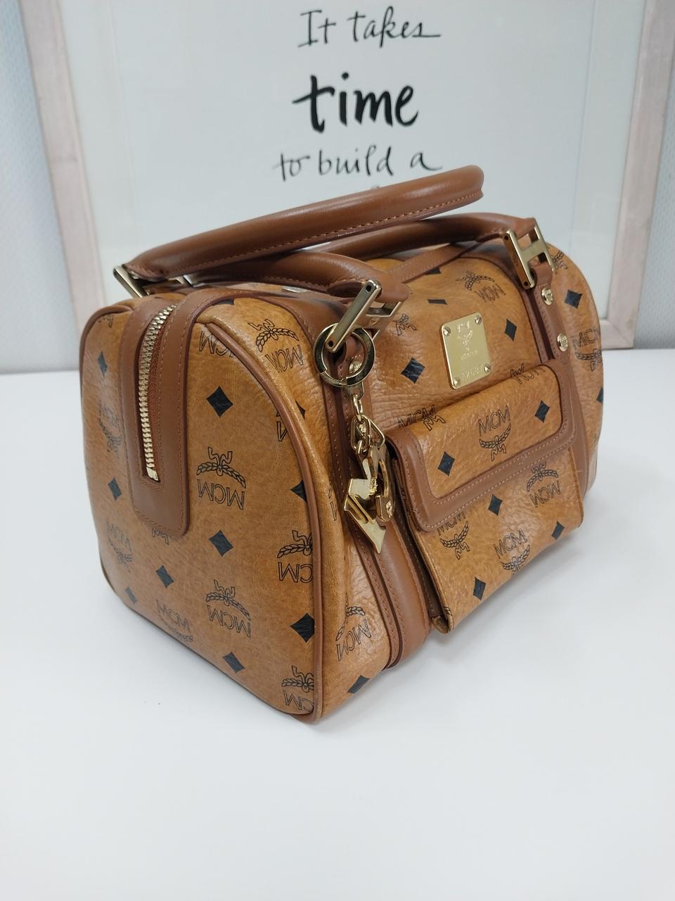 MCM 비세토스정품 도트백