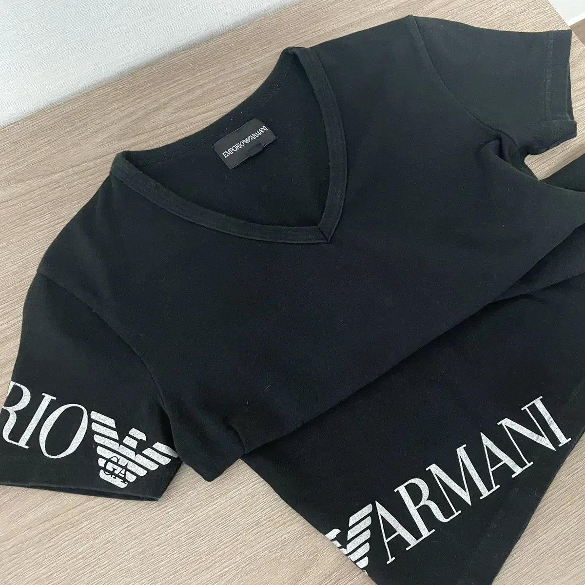 (정품) 아르마니 티셔츠