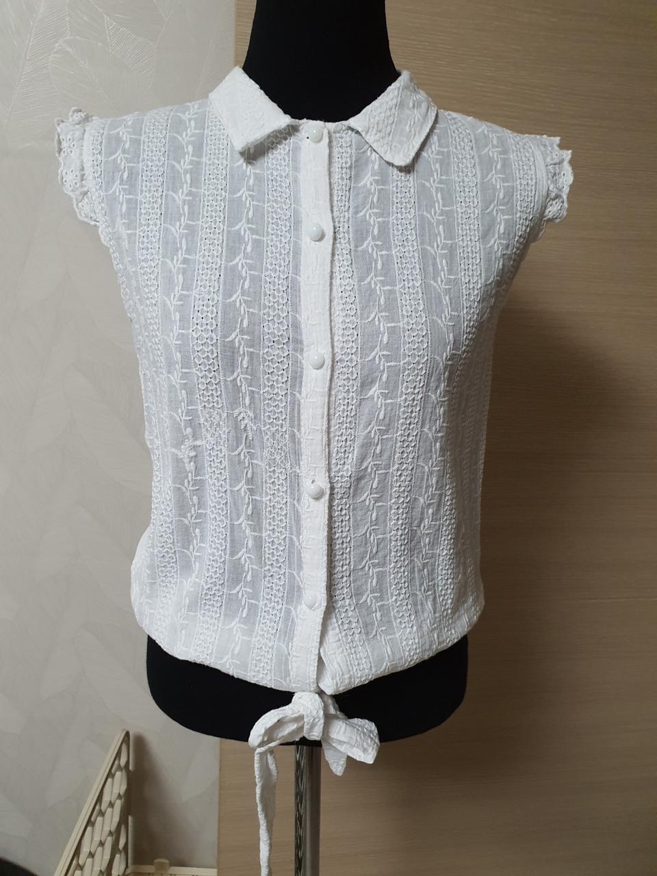 지수 나시 블라우스