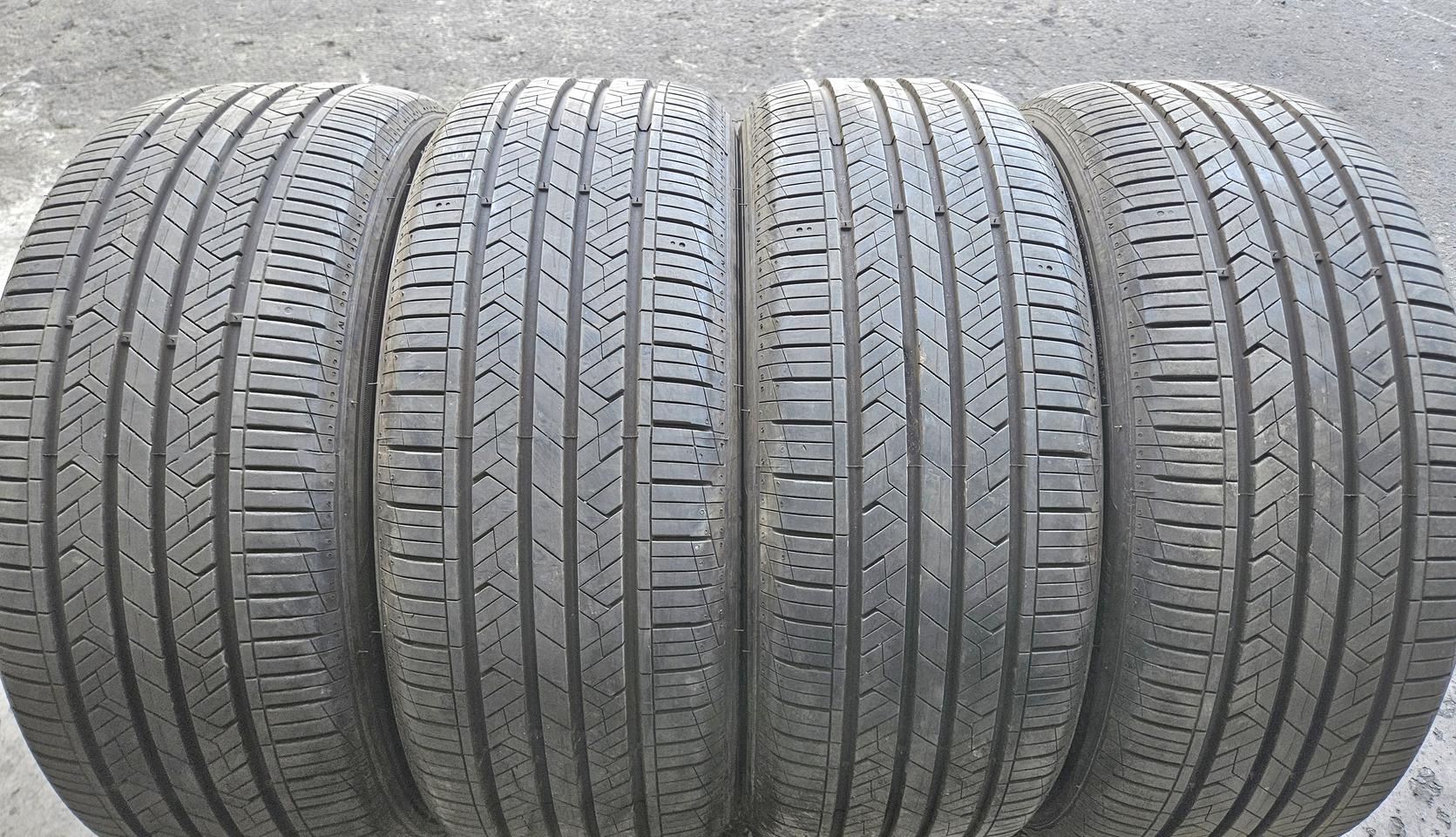 2155017 215 50 17 한국 키너지ex 중고타이어 팝니다