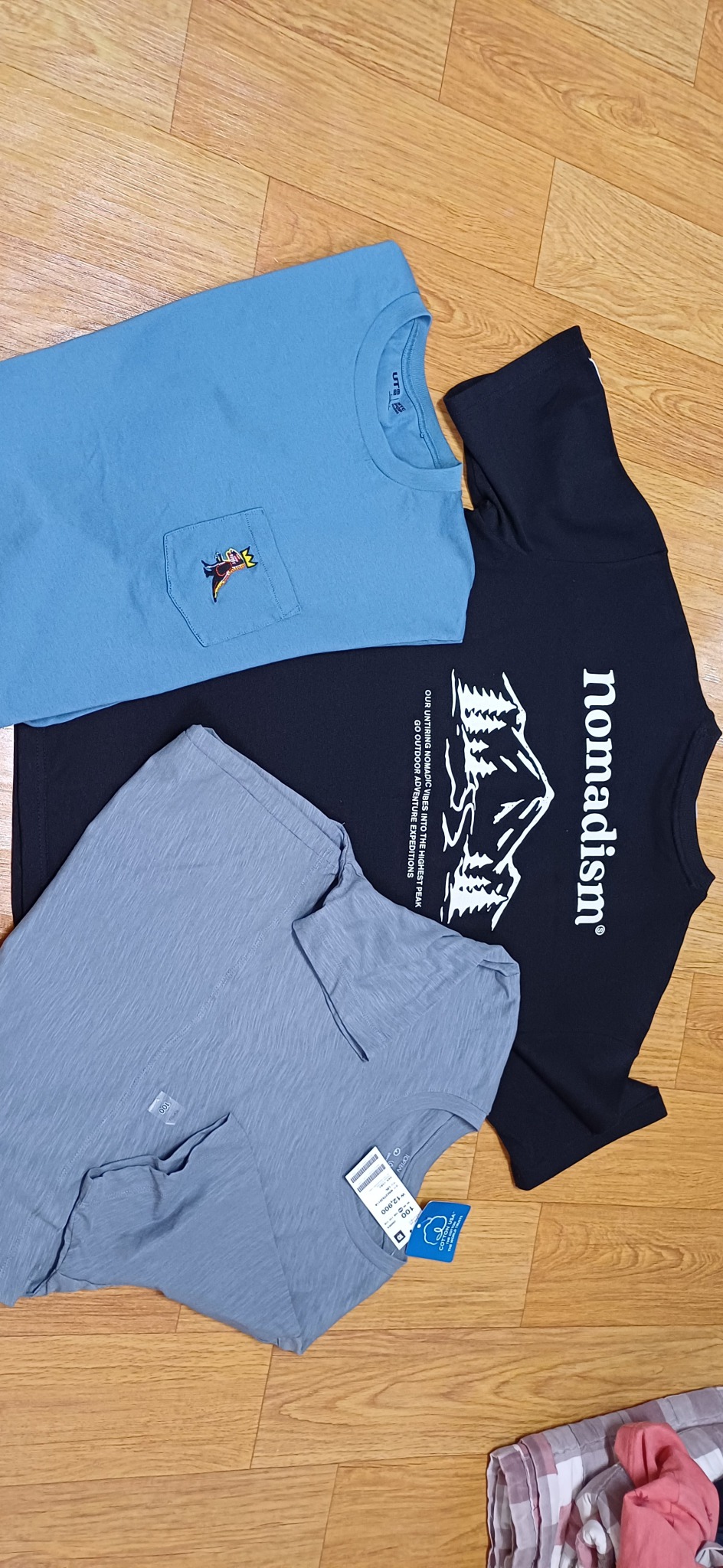 새상품  ㆍ반팔 티셔츠ㆍ100