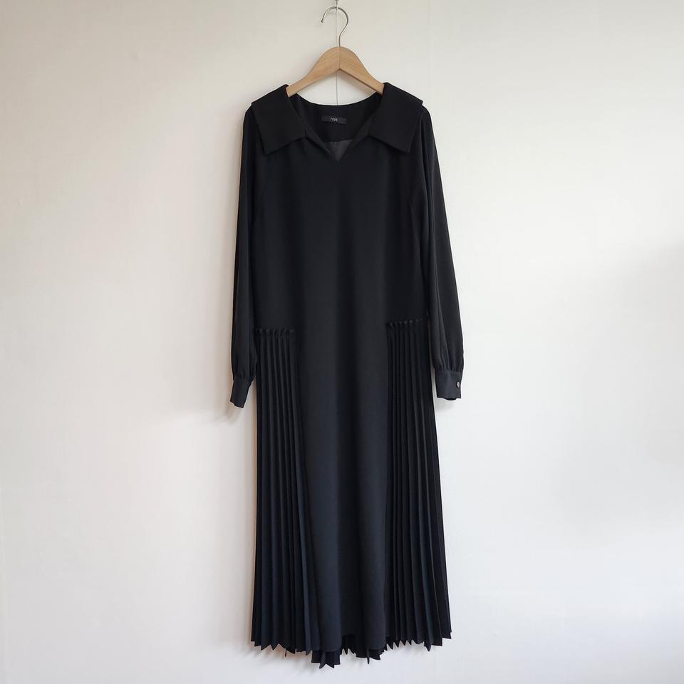 ZOOC밑단 플리츠 카라원피스M