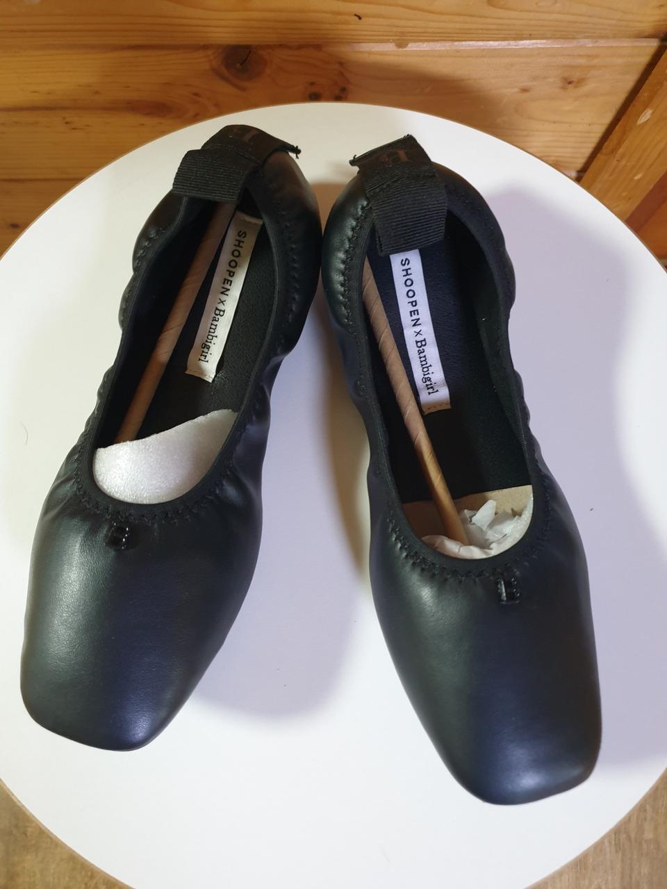 새상품)플랫단화 235