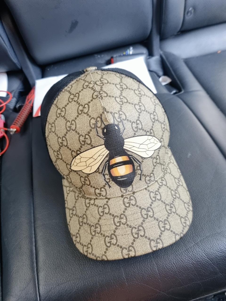 구찌 벌 캡 모자