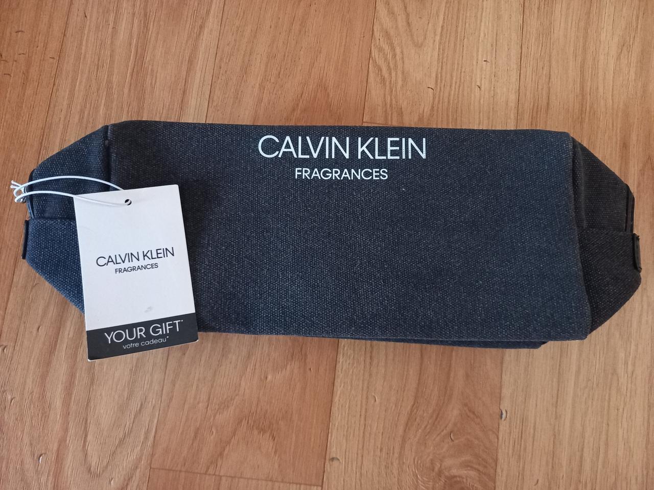 캘빈클라인 여행용 파우치