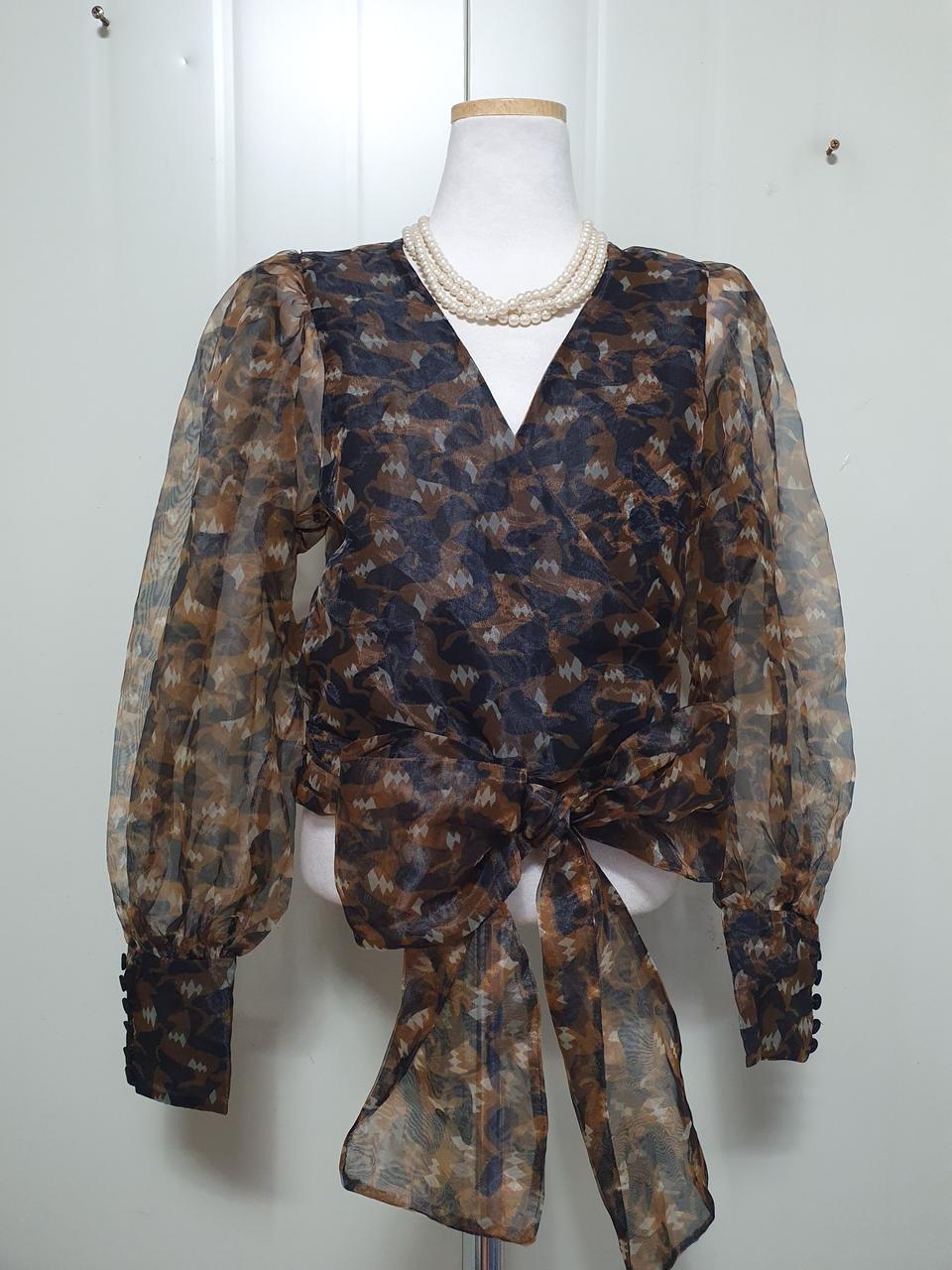 zara 자라 오간자 시스루 퍼프 블라우스.랩스타일.