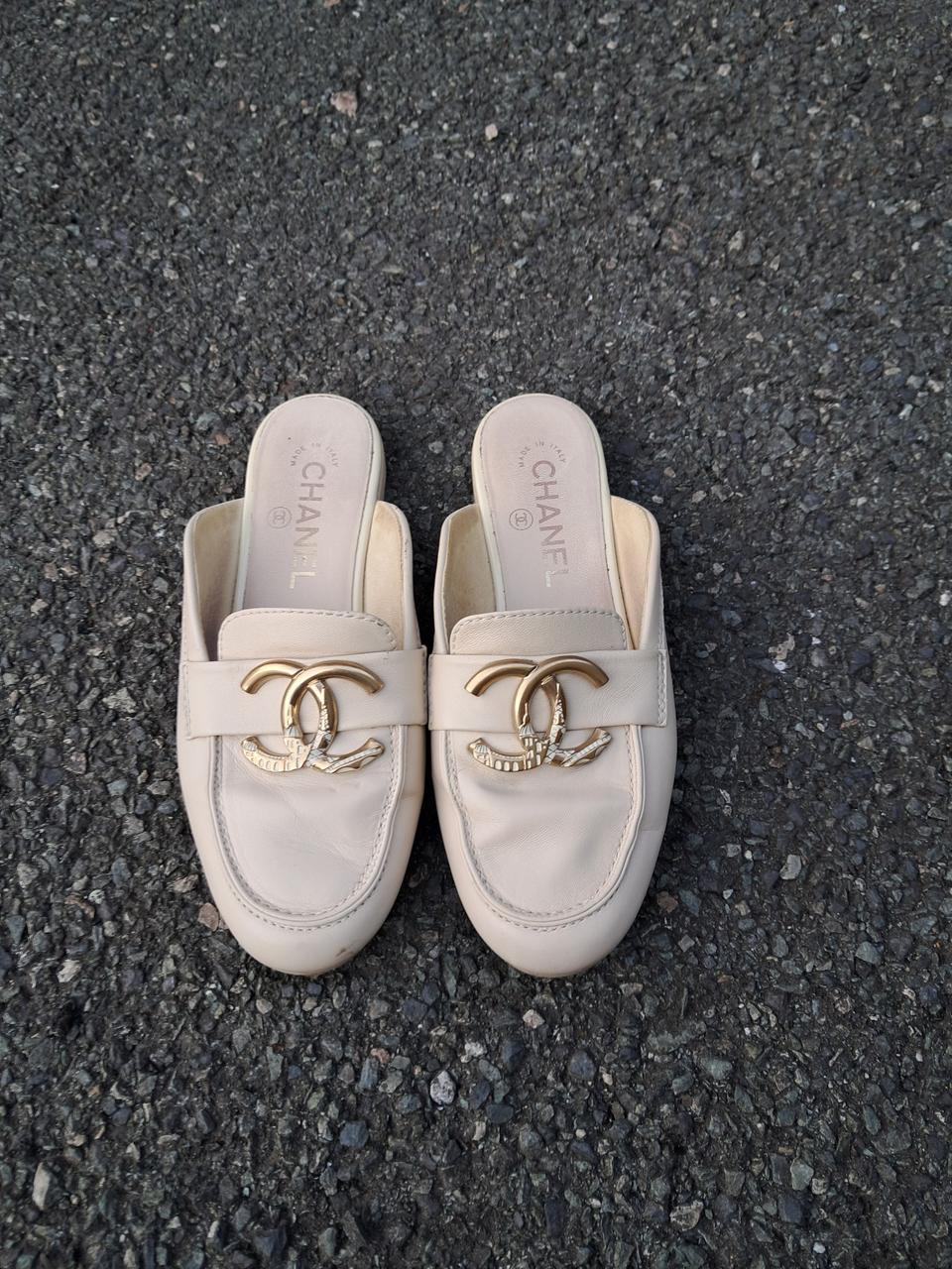 샤넬 뮬 블로퍼 구두