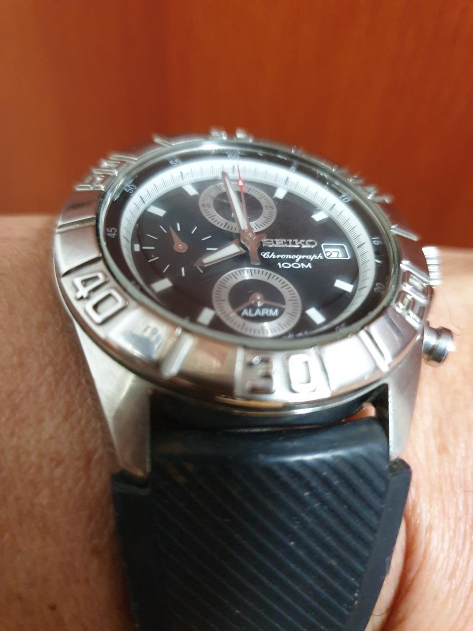 세이코 SElKO크로노그래프 쿼츠42mm