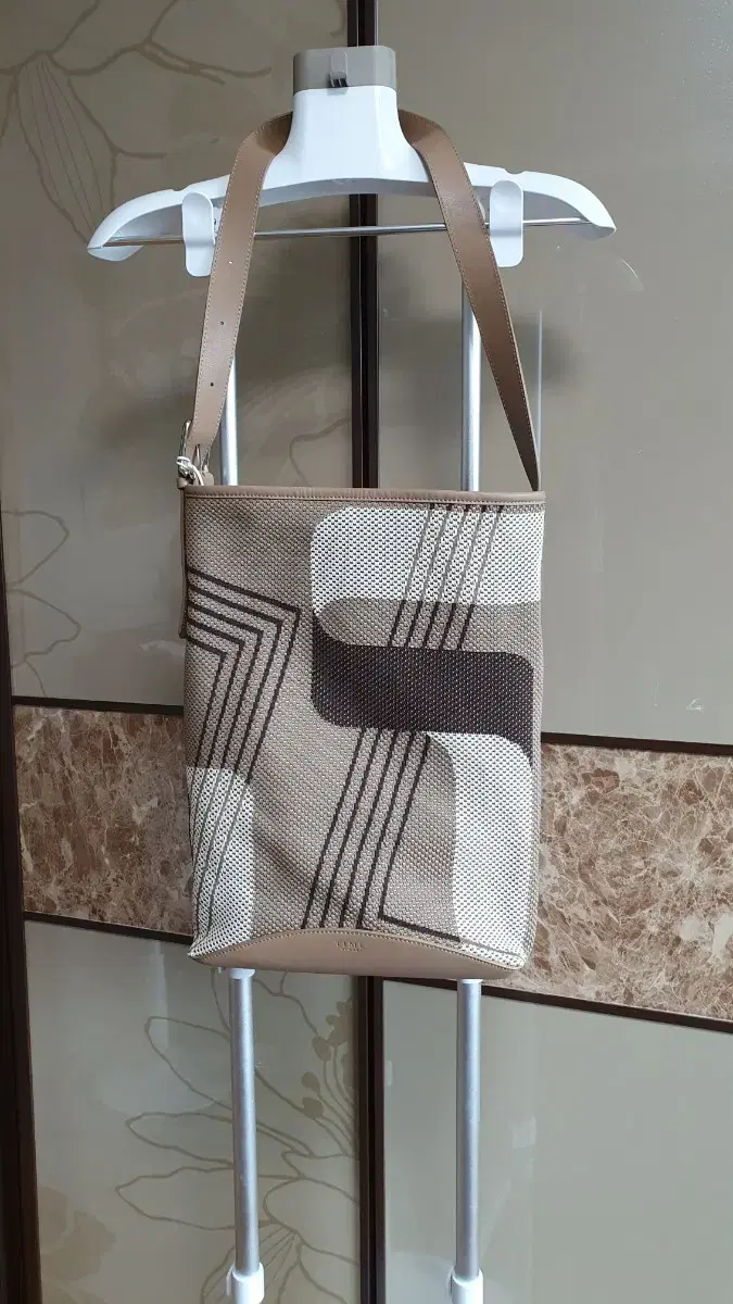 타임옴므 숄더백 토트백 가방