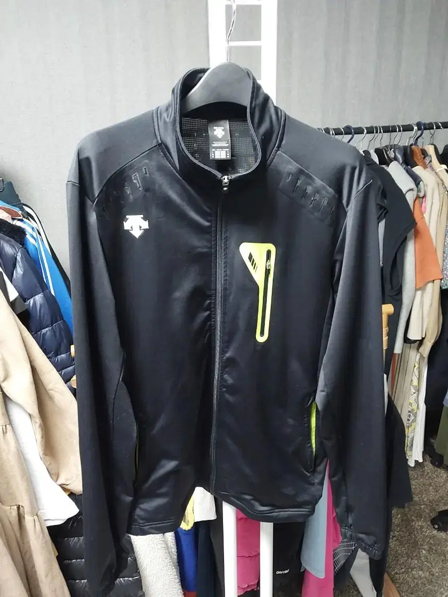 데상트 트레이닝 셋업