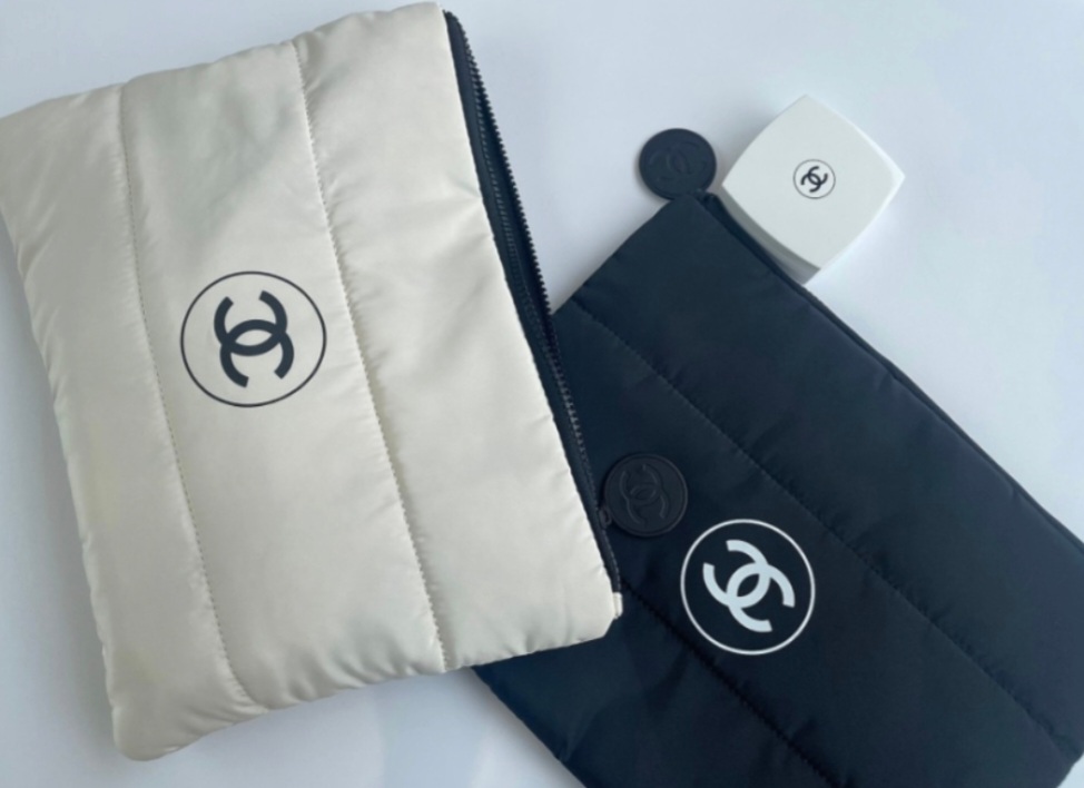 대용량 샤 패딩재질 클러치겸용 파 우 치(새상품)