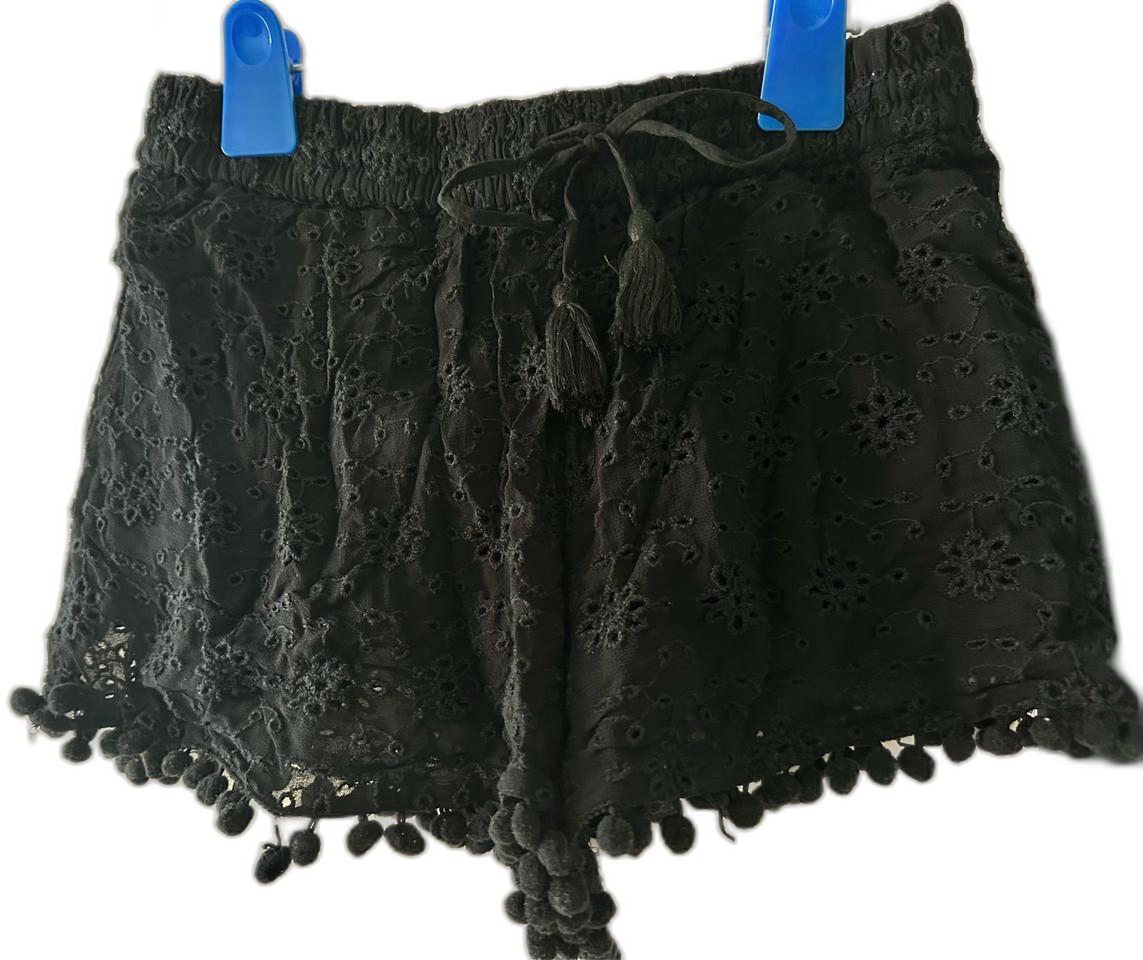 자라 펀칭 자수 레이스 쇼츠 핫팬츠 밴딩 태슬 S사이즈