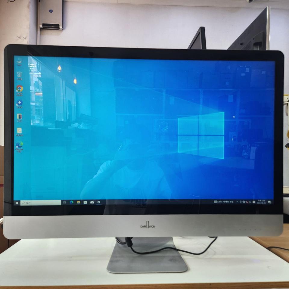 담원 32인치 60Hz  고해상도 모니터 팝니다