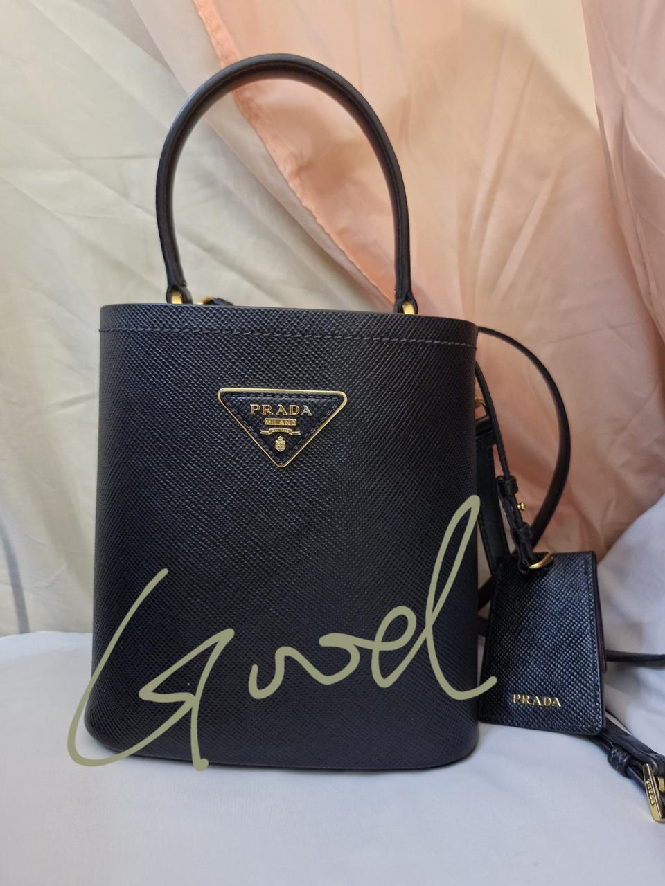 프라다 두블레 사피아노 파니에 스몰 숄더백