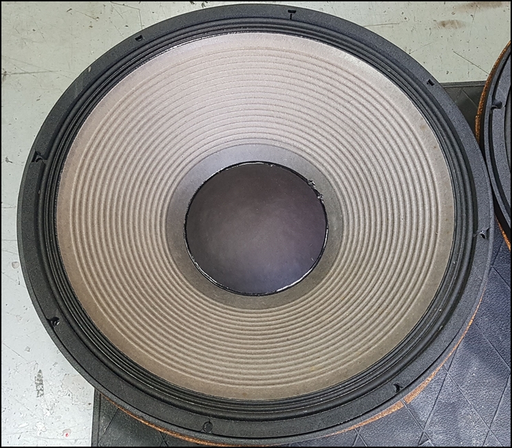 JBL 2242H 스피커 유닛 1조 판매합니다.