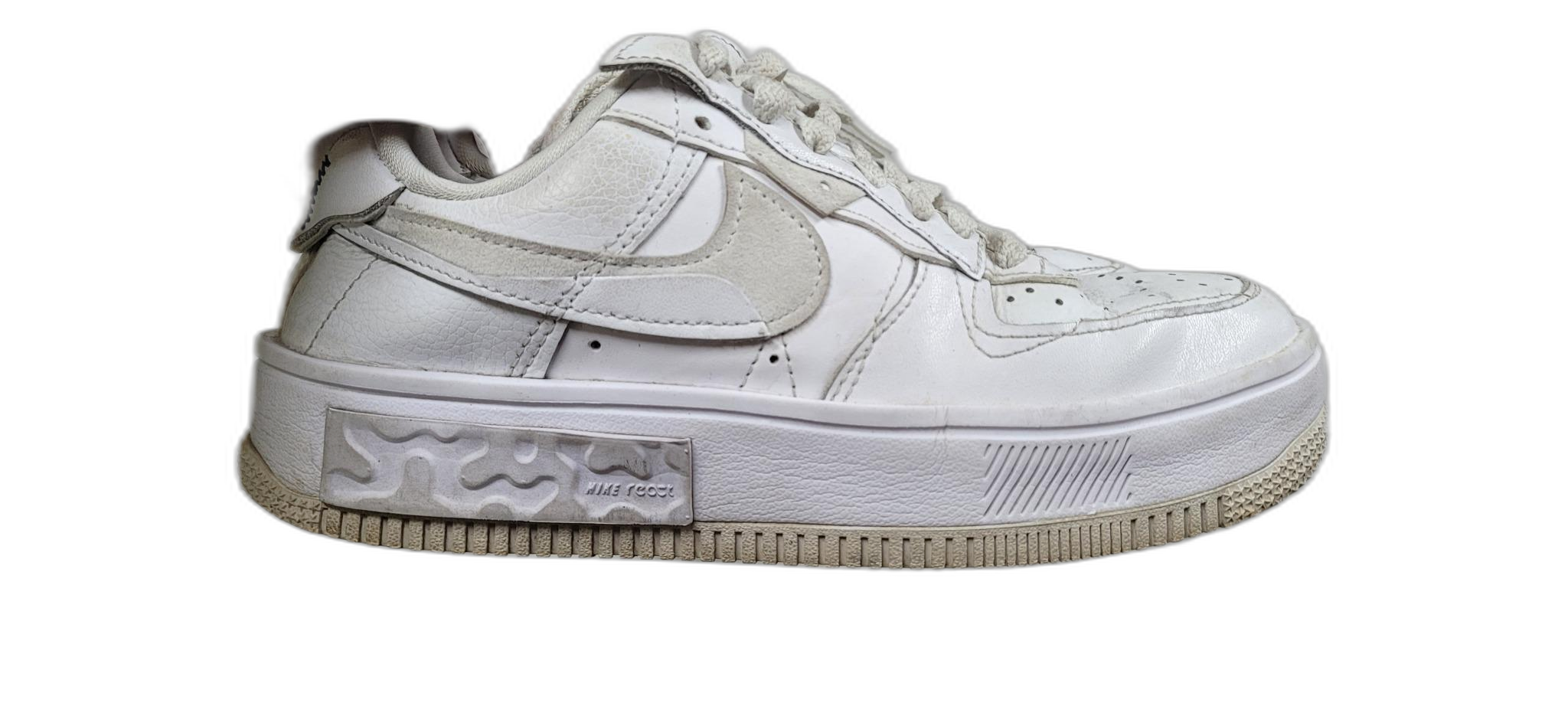 나이키리액트 에어포스 운동화