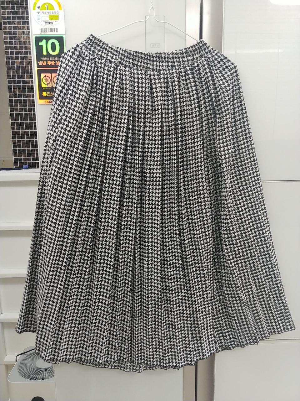 마쥬, 디올 느낌 체크 플리츠 스커트