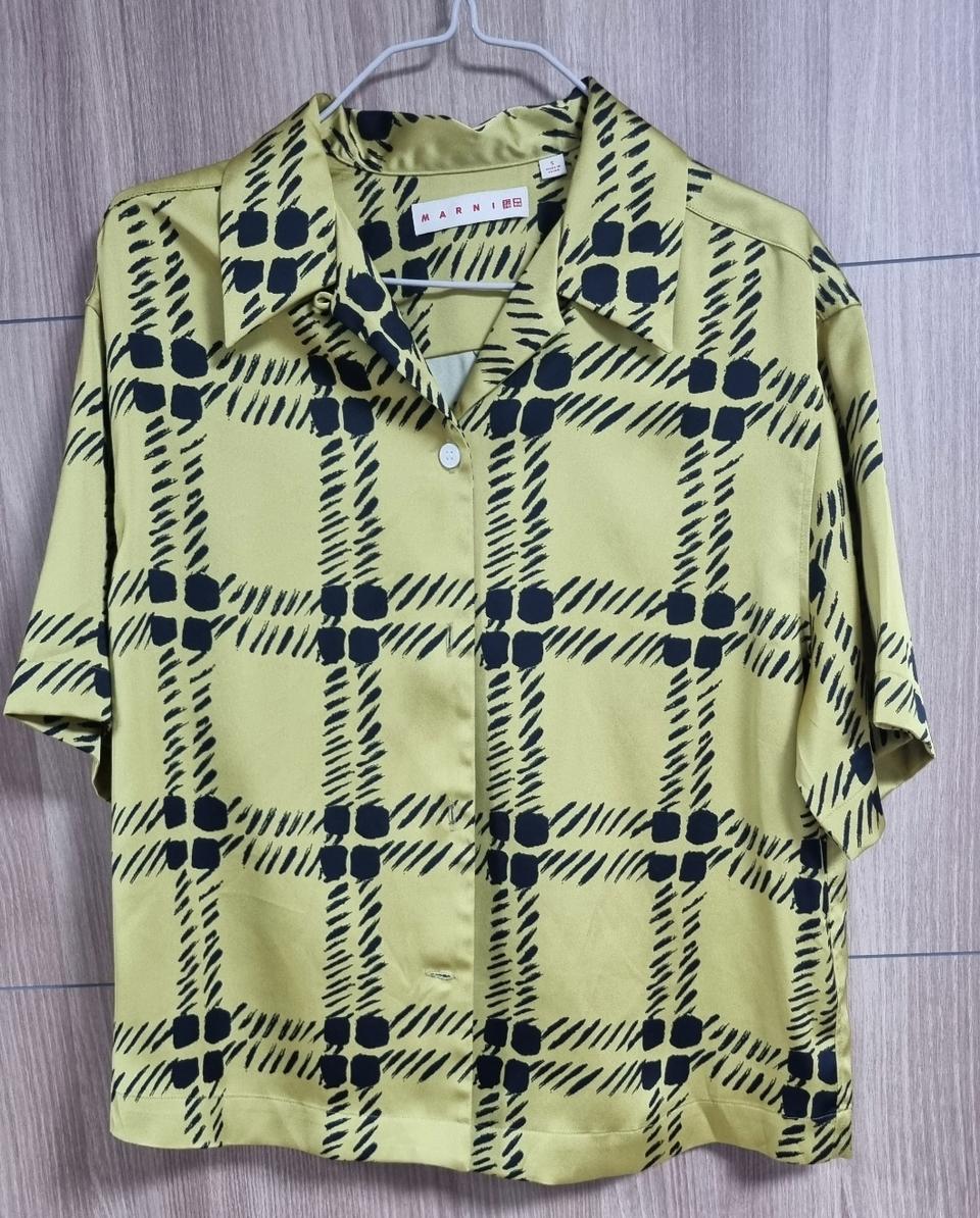 유니클로 실크 느낌 남방