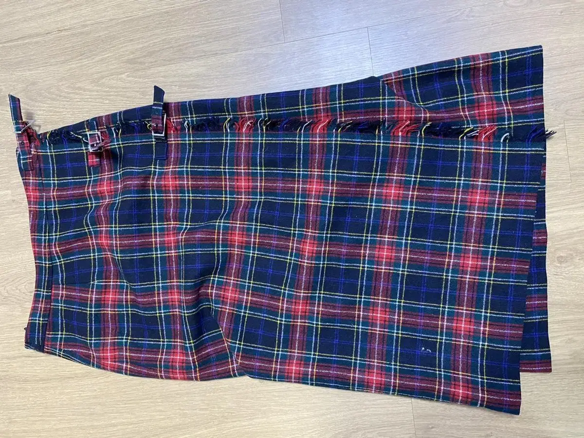 타탄체크스커트