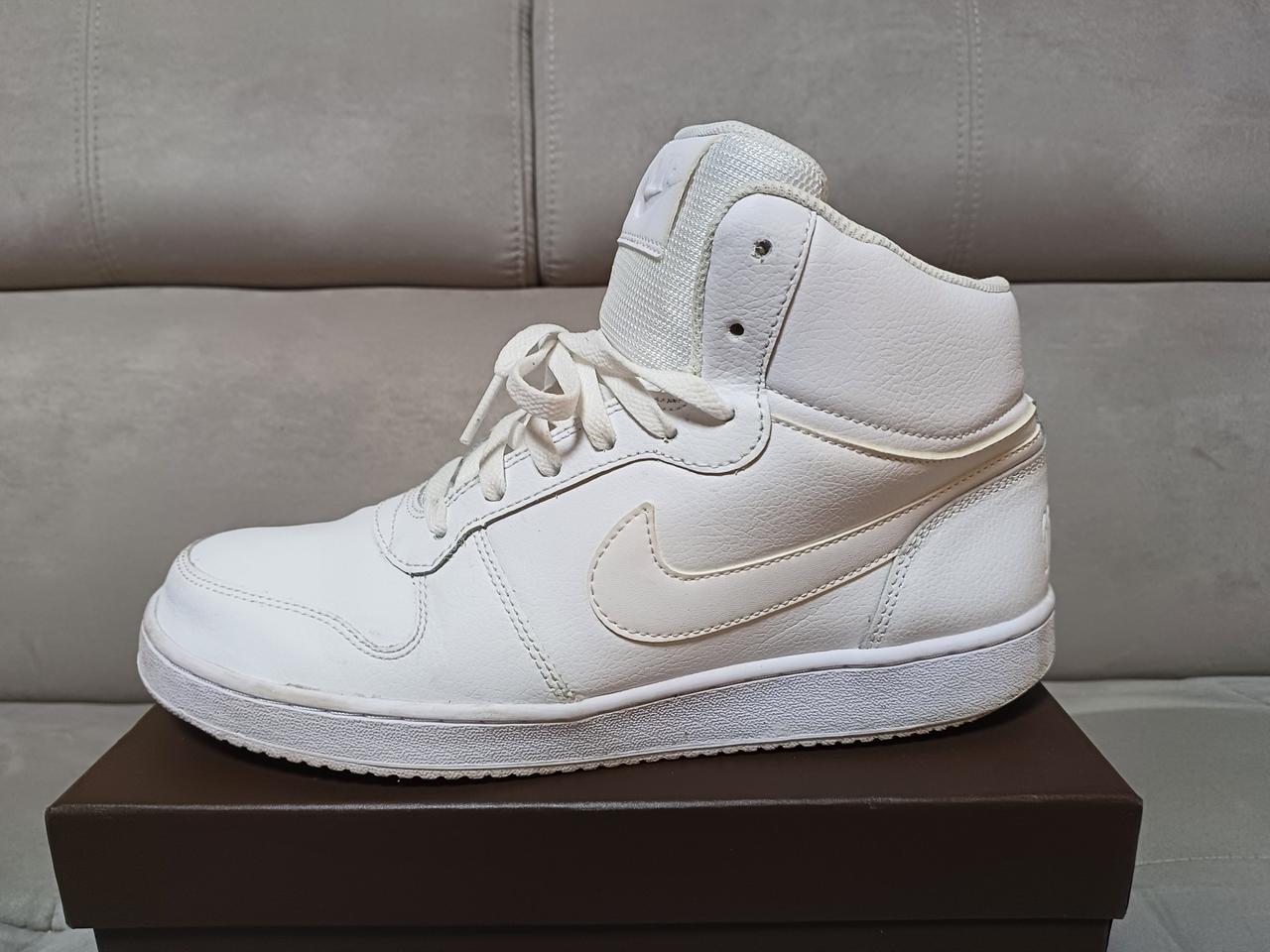 나이키 에버논 미드