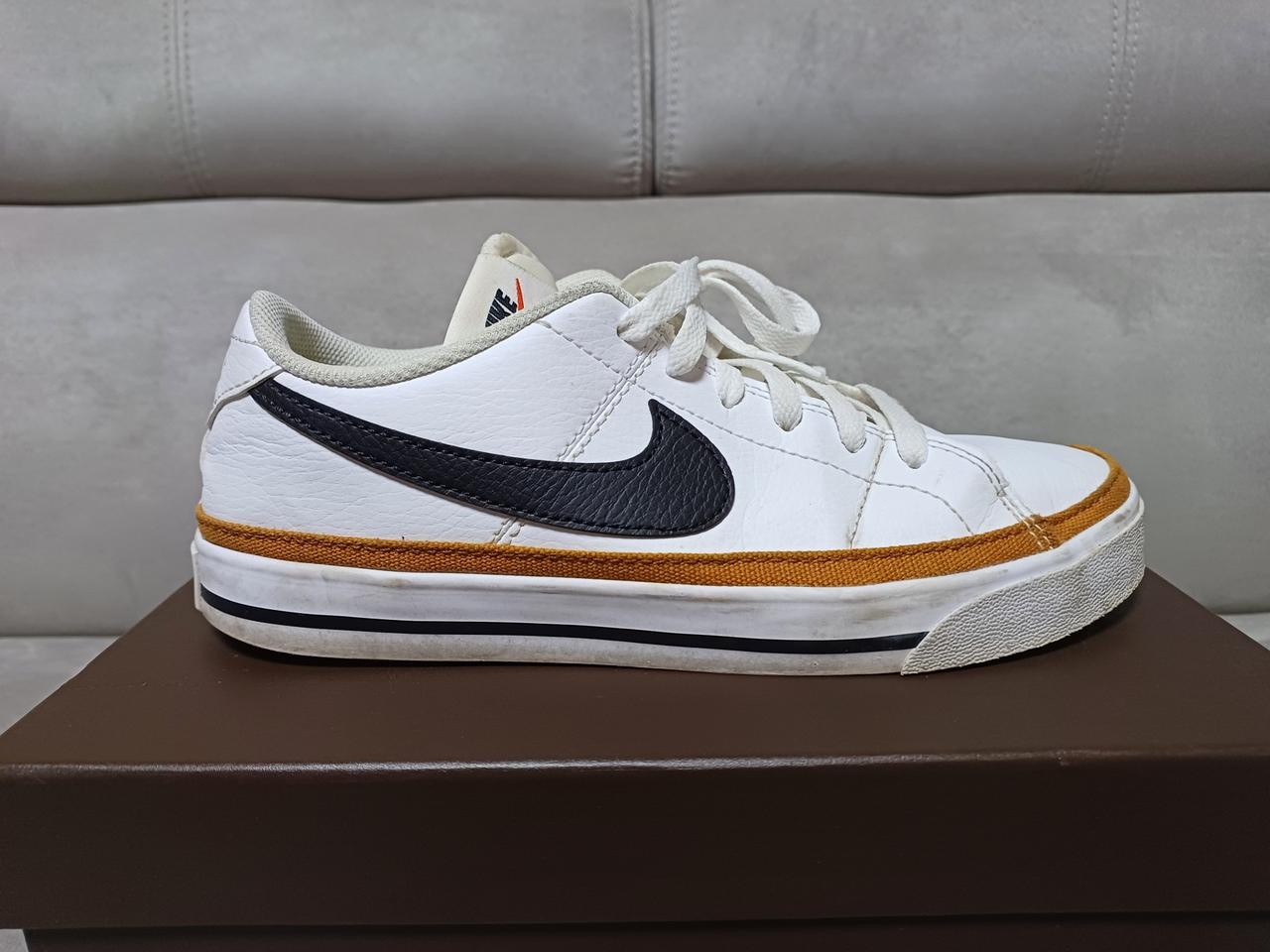 나이키 코트 레거시 넥스트 네이처