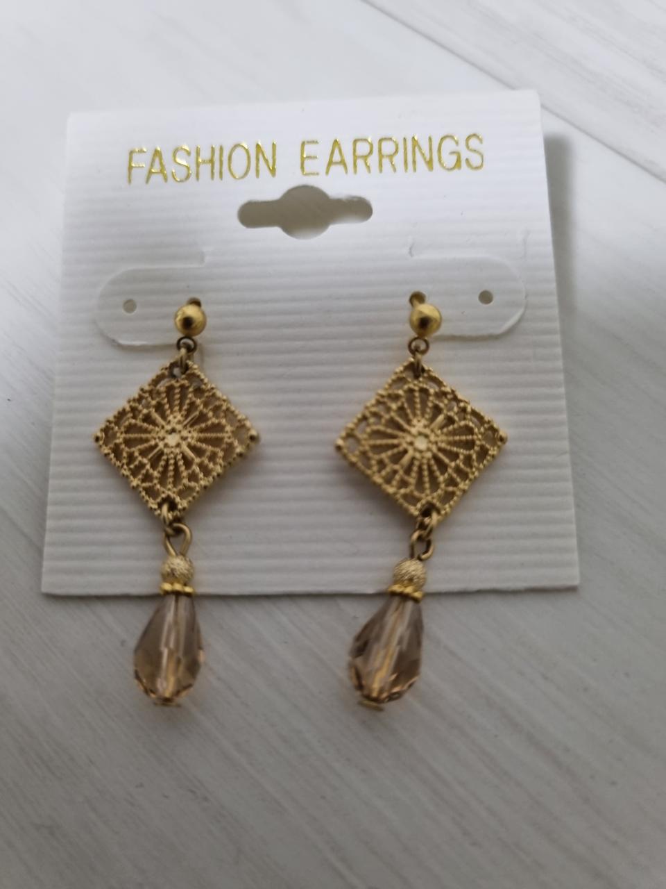 마름모 악세서리 귀걸이