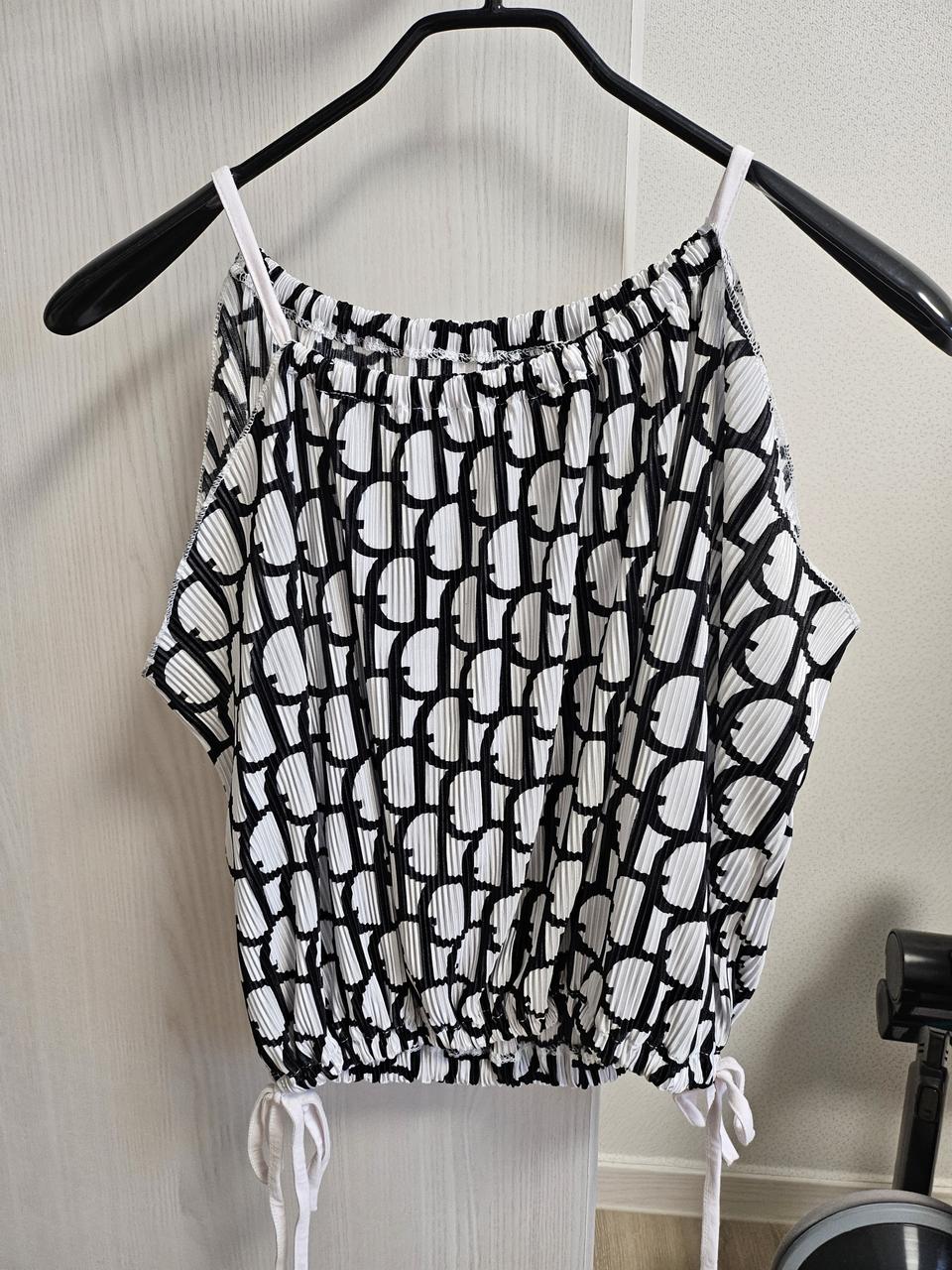 끈조절 플리츠 나시