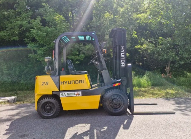 현대2.5톤 디젤지게차