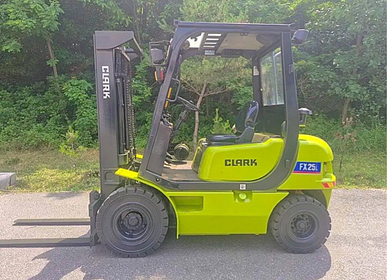 삼성클락 2.5톤디젤지게차 올통타이어