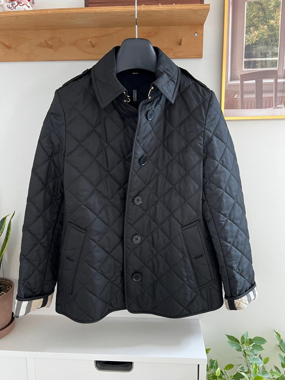 정품 버버리 퀼팅 여성 자켓 블랙/M사이즈