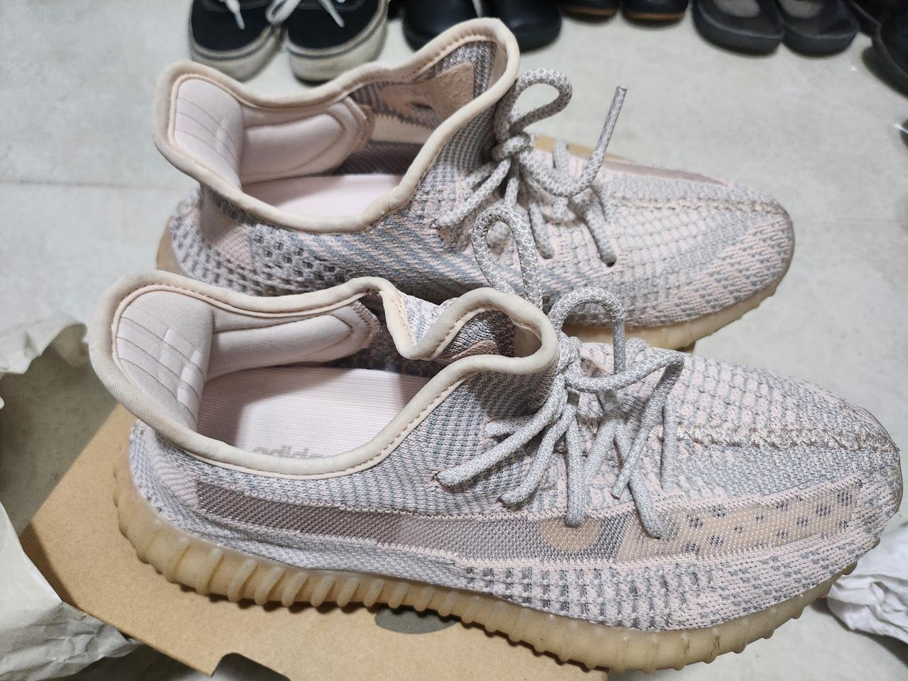 이지부스트350 신스논리플렉티브