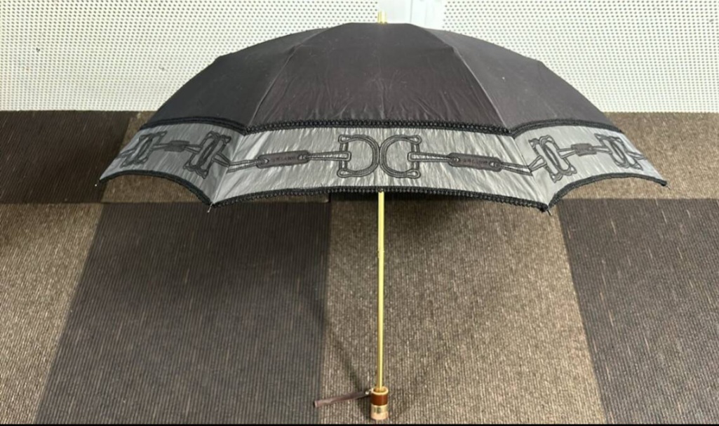 셀린느 CELINE 블랙&그레이 콤비 로고 접이우산 양산