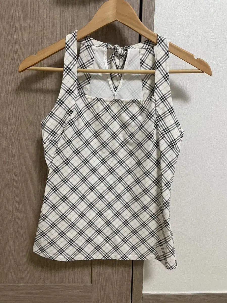 정품 버버리 나시