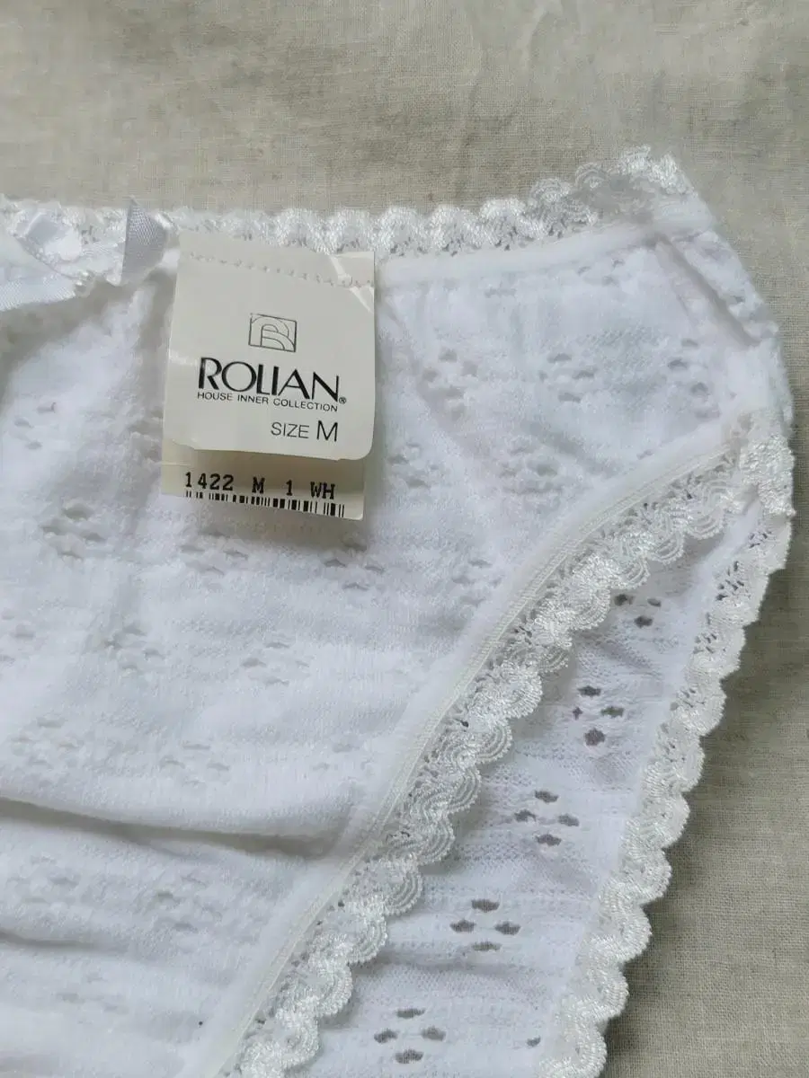 일본빈티지 소품 새제품 화이트 펀칭 레이스 팬티