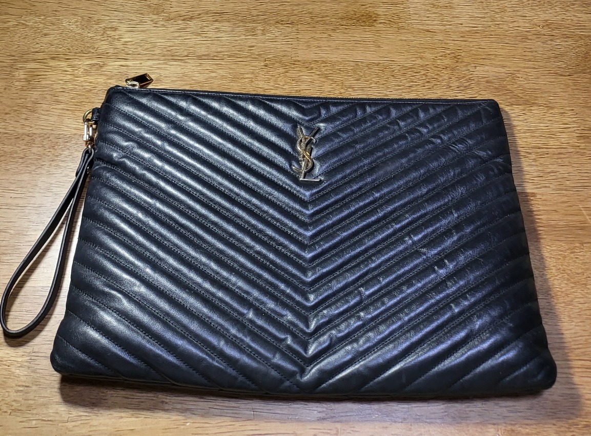 입생로랑 정품 클러치. 남여공용. 상태우수