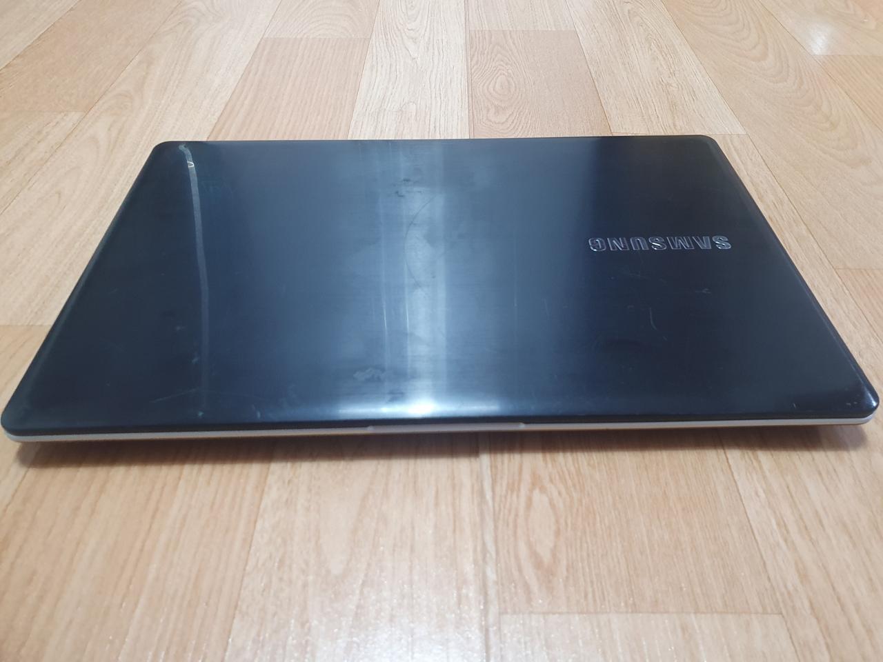 삼성 사무용 검정 (블랙)노트북 팝니다.15.6인치