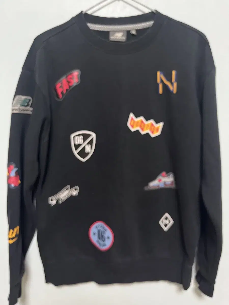 뉴발란스 엠엘비 라운드 맨투맨