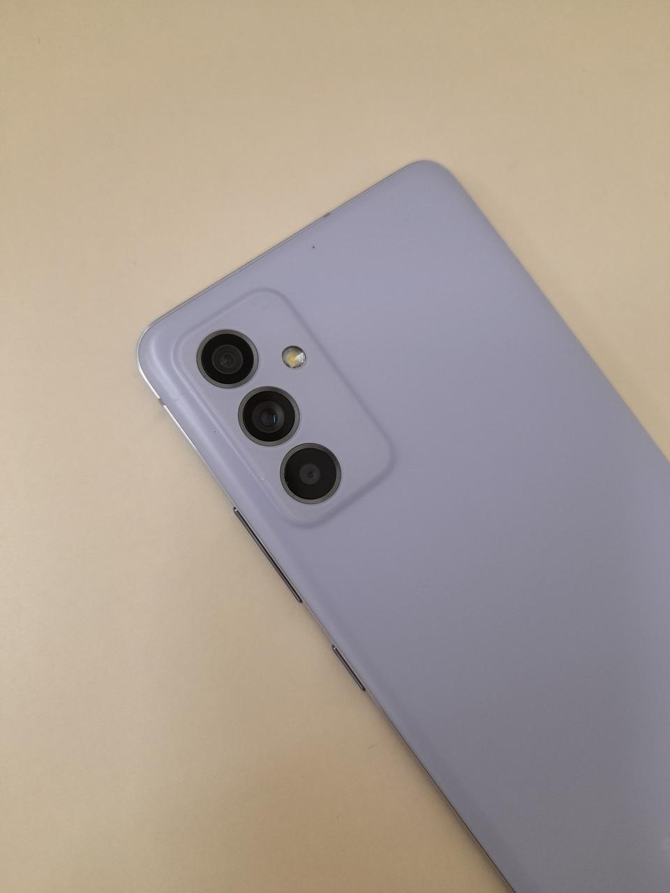 갤럭시 퀀텀2 128기가