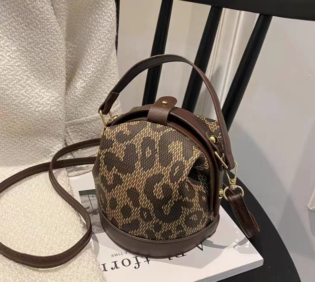 (새백) 개성 넘치는 퀄리티 좋고 귀여운 미니백