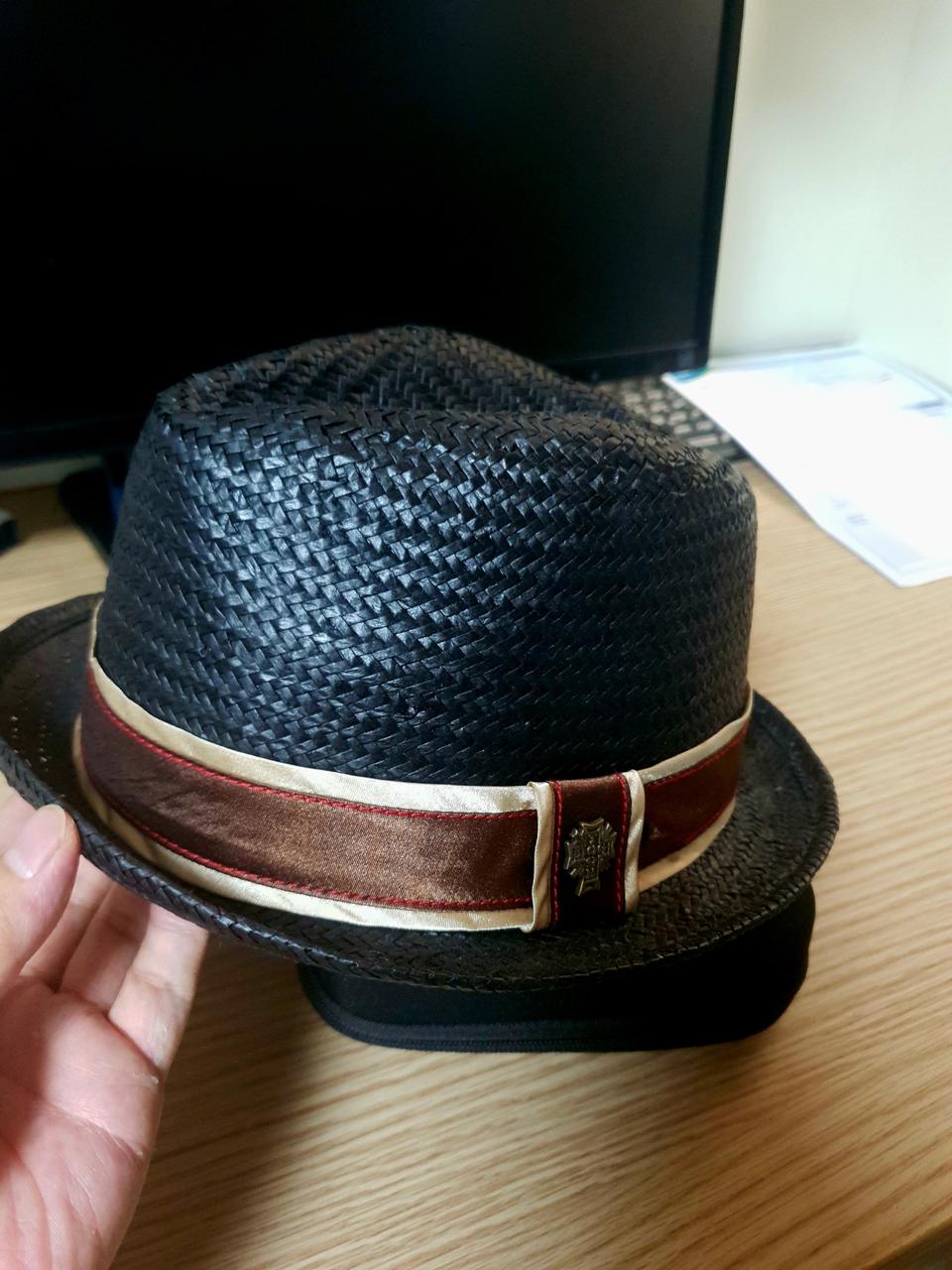 모자 판매합니다