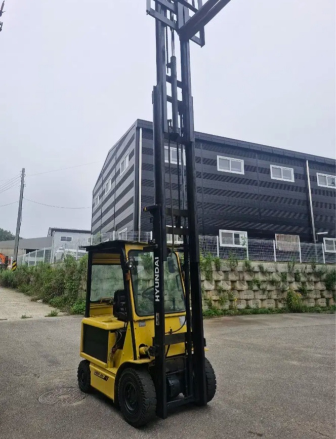 현대포렉스2.5톤 전동지게차5미터50 상승