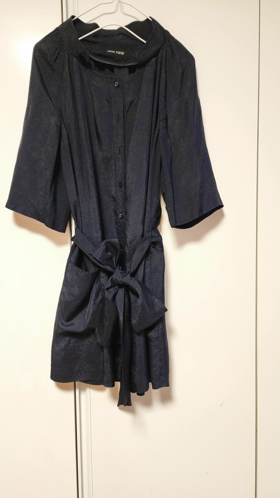 앤클라인 블라우스.  롱남방