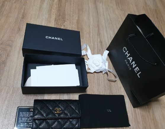 샤넬 카드지갑 팝니다