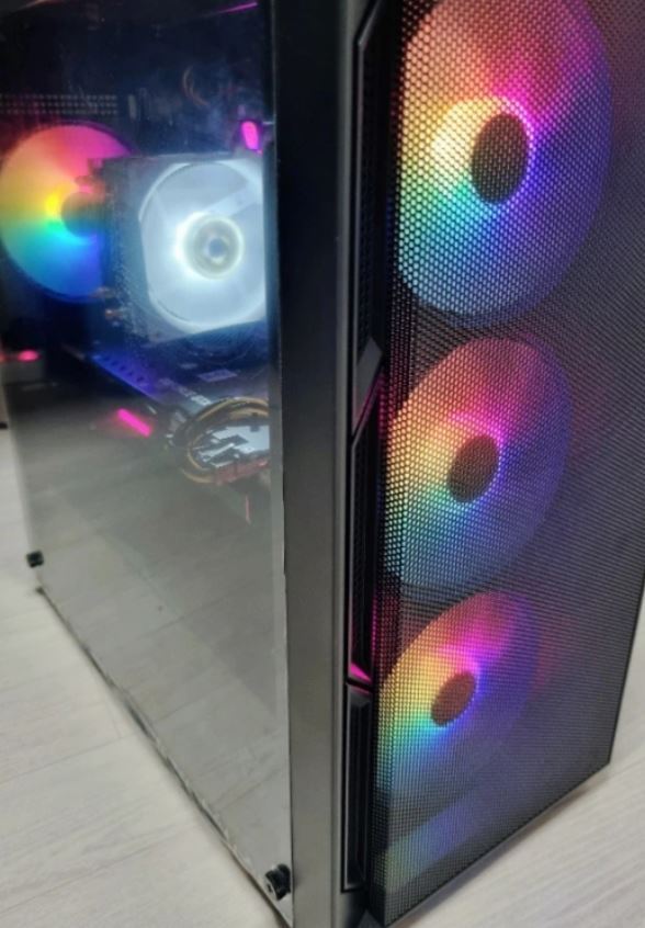 가성비 고사양 게이밍 컴퓨터 팝니다