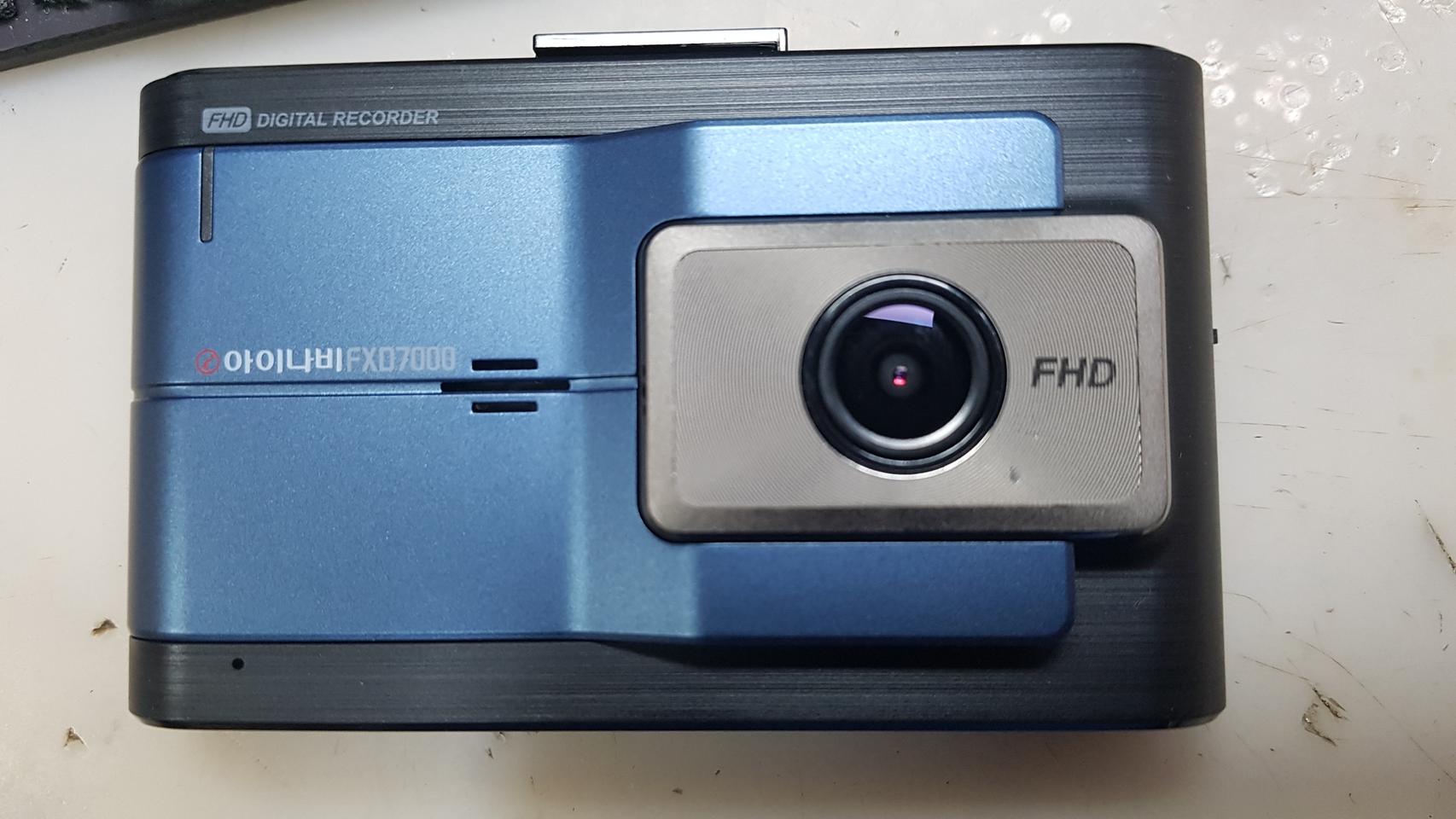 수리된 아이나비 fxd7000 앞쪽 본체만.