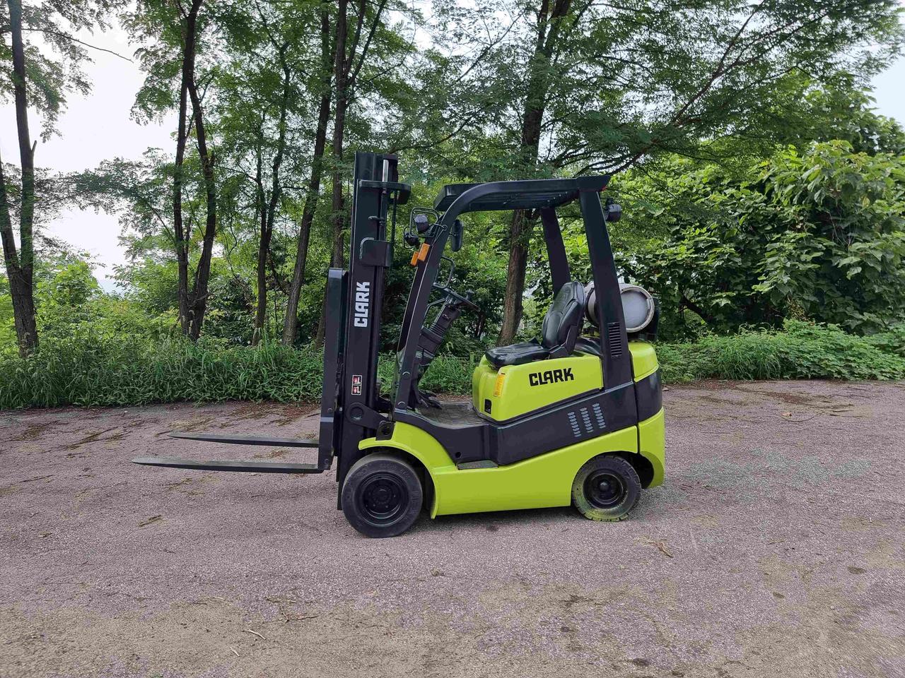 [중고]중고지게차 클라크 1.8톤 2014년식 가스지게차 소형지게차