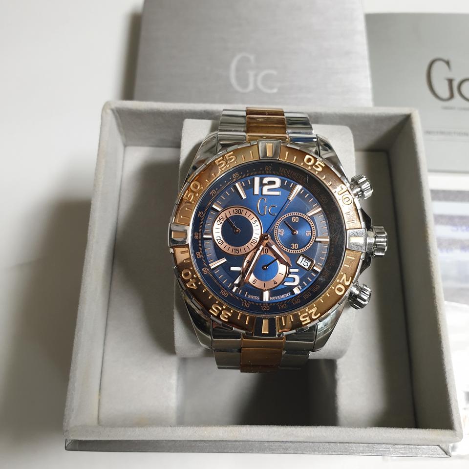 구입가 80만원/Gc 컬렉션 남성 메탈시계/스위스정품 /중고 A급