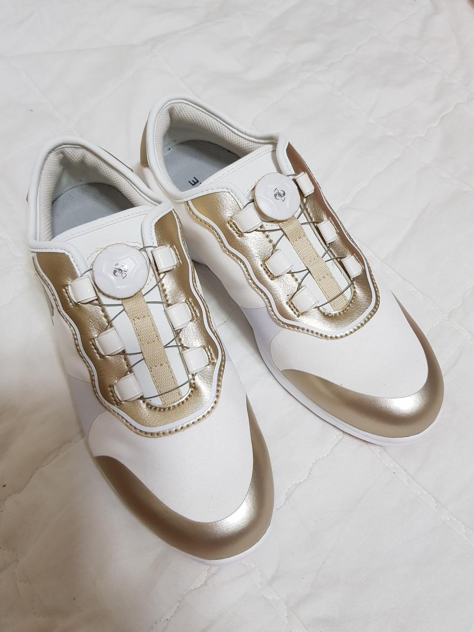 (새제품)와이드앵글 골프화 235